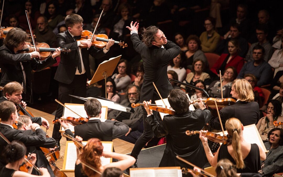 Teodor Currentzis: Una flor en el pavimento
